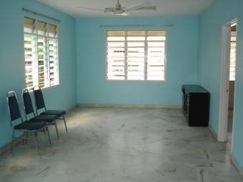 2R/1B Newly Renovated Walk-Up Fl Kuala Lumpur